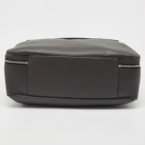 LOUIS VUITTON Black Taiga Leather Documents Briefcase Bag - Picture 8 of 8